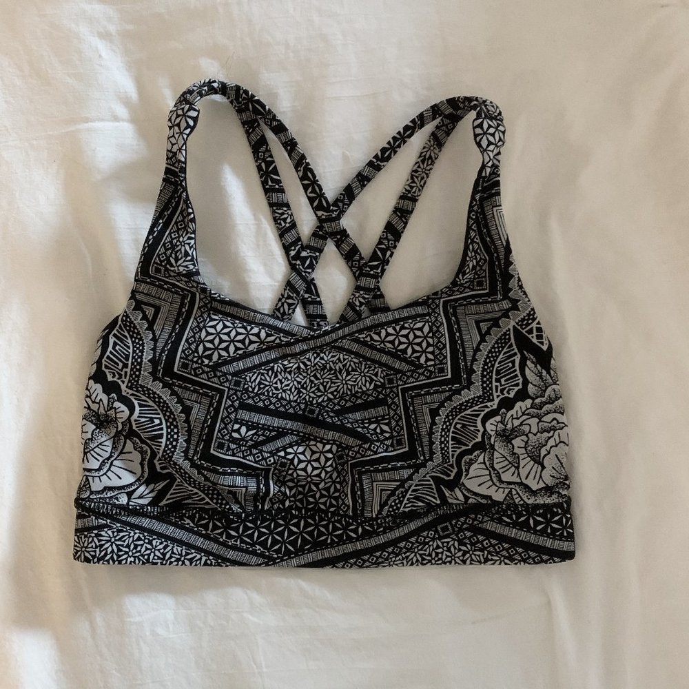lululemon sports bra